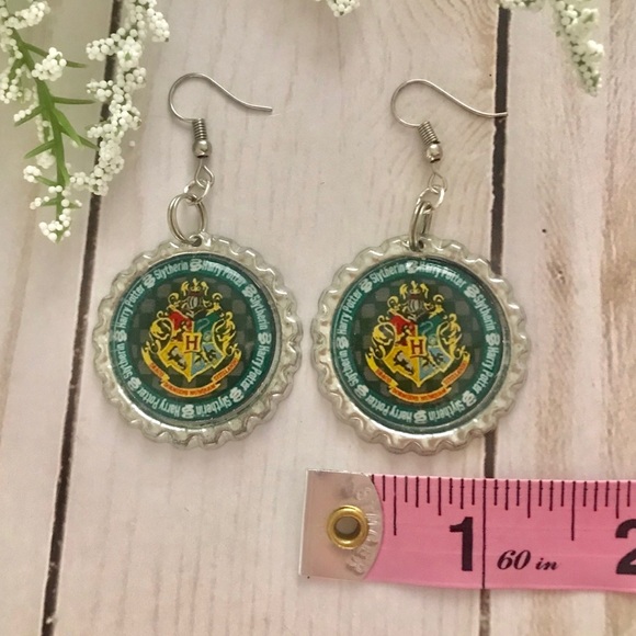 Slytherin Harry Potter Earrings - Picture 3 of 4